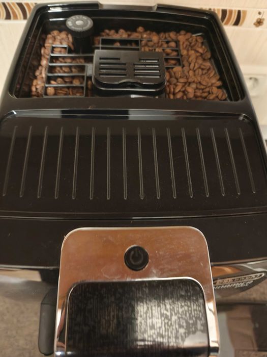 Expresor DeLonghi, Dinamica Plus ECAM 382.70, garantie 12.2026