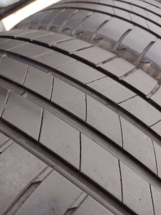 Bridgestone T005 2бр.225/40/19 дот1022