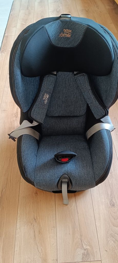 Детско столче Britax Römer Trifix i-Size