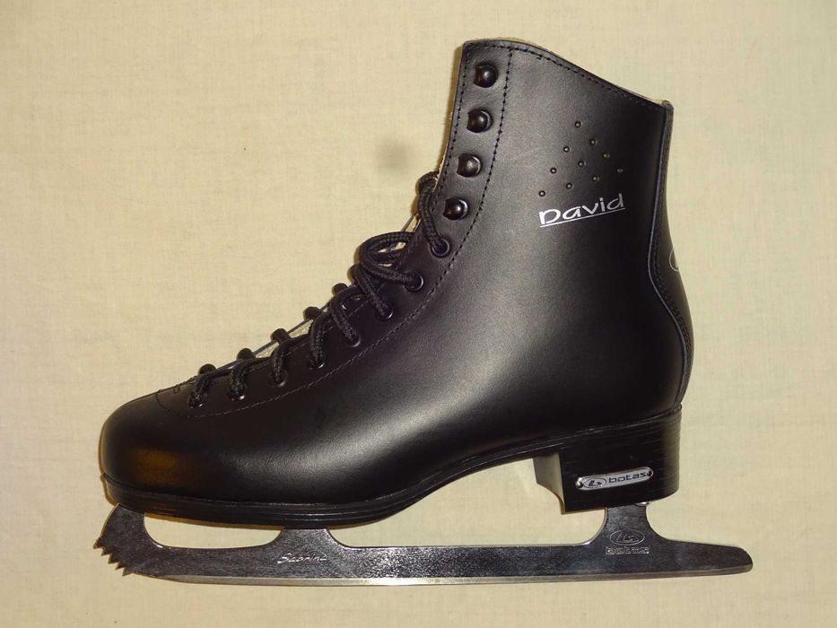 Коньки фигурные мужские - продам.