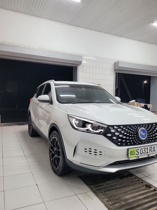 Электромобил сотилади Хантенг Х5 модел