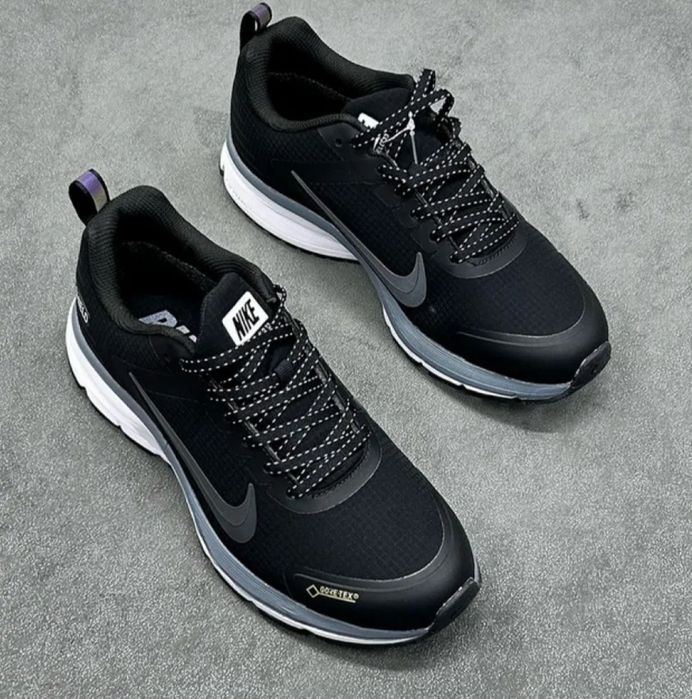 Nike gore tex         .