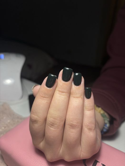 Unghii cu gel si semi