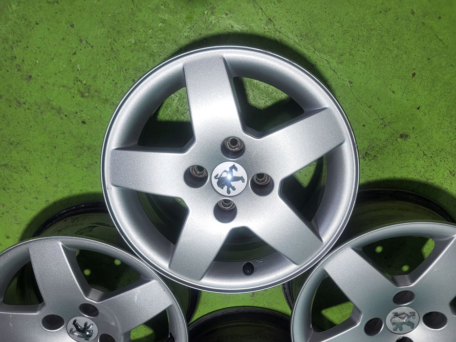 15 4x108 Peugeot лети джанти 4х108 пежо