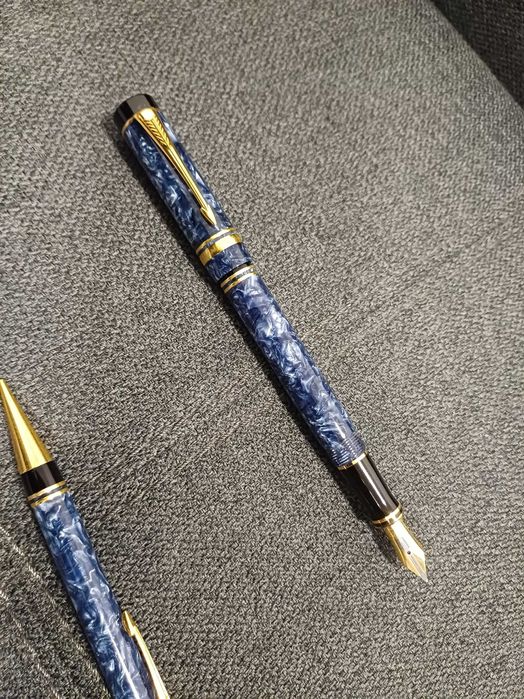 Set Parker stilou si parker penita 18k email