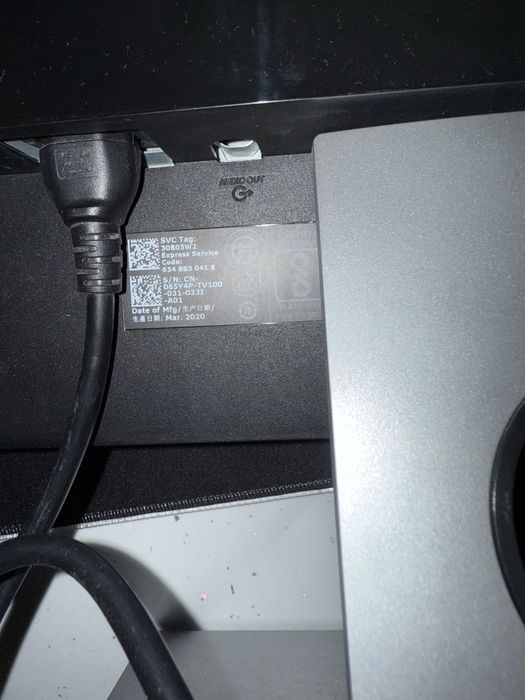 Monitor DELL 24” Full HD