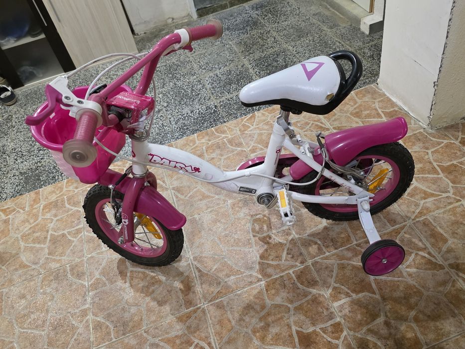 Децки велосипед      .