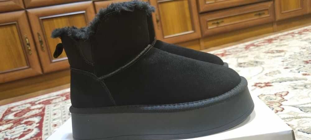 Ghete din piele naturala