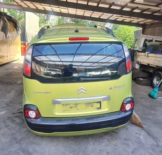 Ситроен  С3 Пикасо  1.6 HDI Citroen  Picaso – само на части