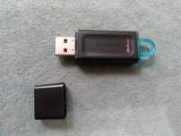 Продам USB 3.2 флешку 64gb с виндой 7