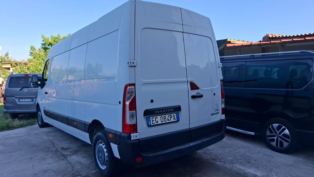Vand Renault Master 2.3