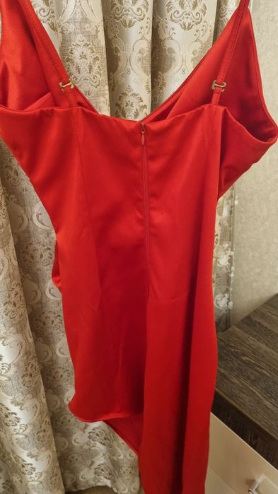 Rochie rosie eleganta