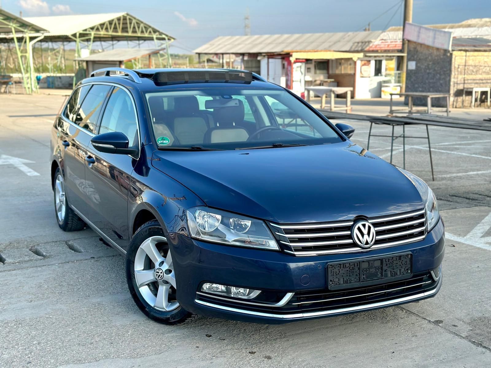 VW Passat 2.0 TDI Highline. Alcantara