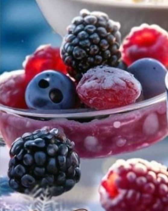 Продам ягоду замороженную 1500