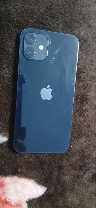De vanzare iphone 12 de 64GB