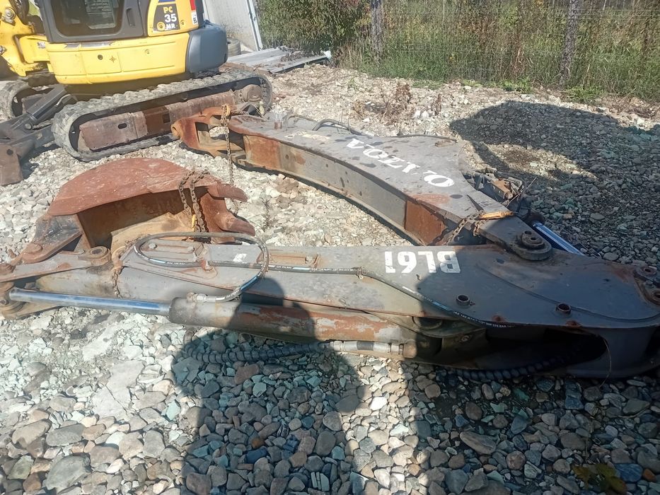 Buldoexcavator VOLVO / accept variante