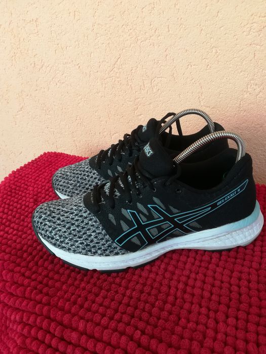 Adidași Asics nr 38 dama