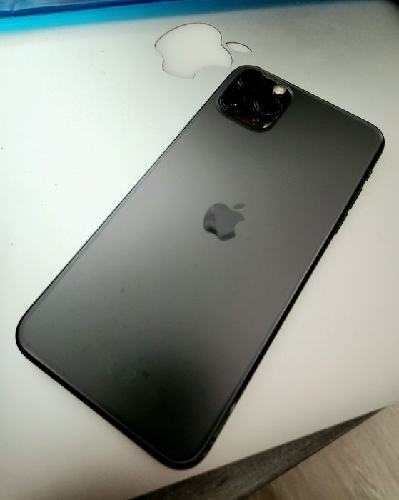 Vand iPhone 11 PRO MAX 64GB