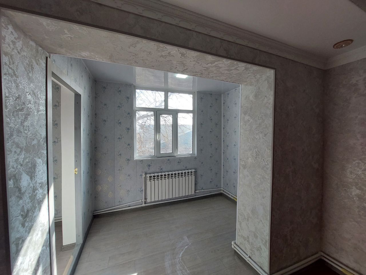 Срочно квартира сотилади
