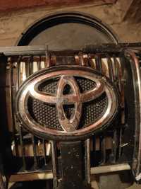 Решотка радиатора бампер прадо прада 155 эмблема Тойота Toyota