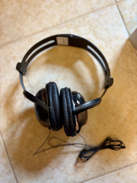 Чисто нови слушалки Oreo