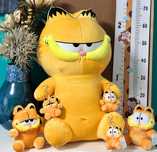 Motanul Garfield de plus 60 cm