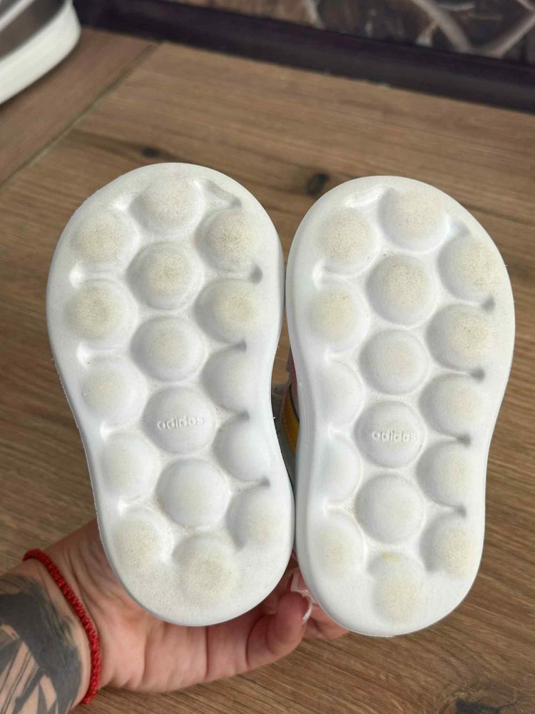 Детски маратонки Adidas Bubble