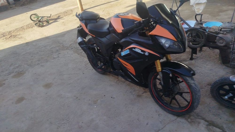 Мото Honda rx...