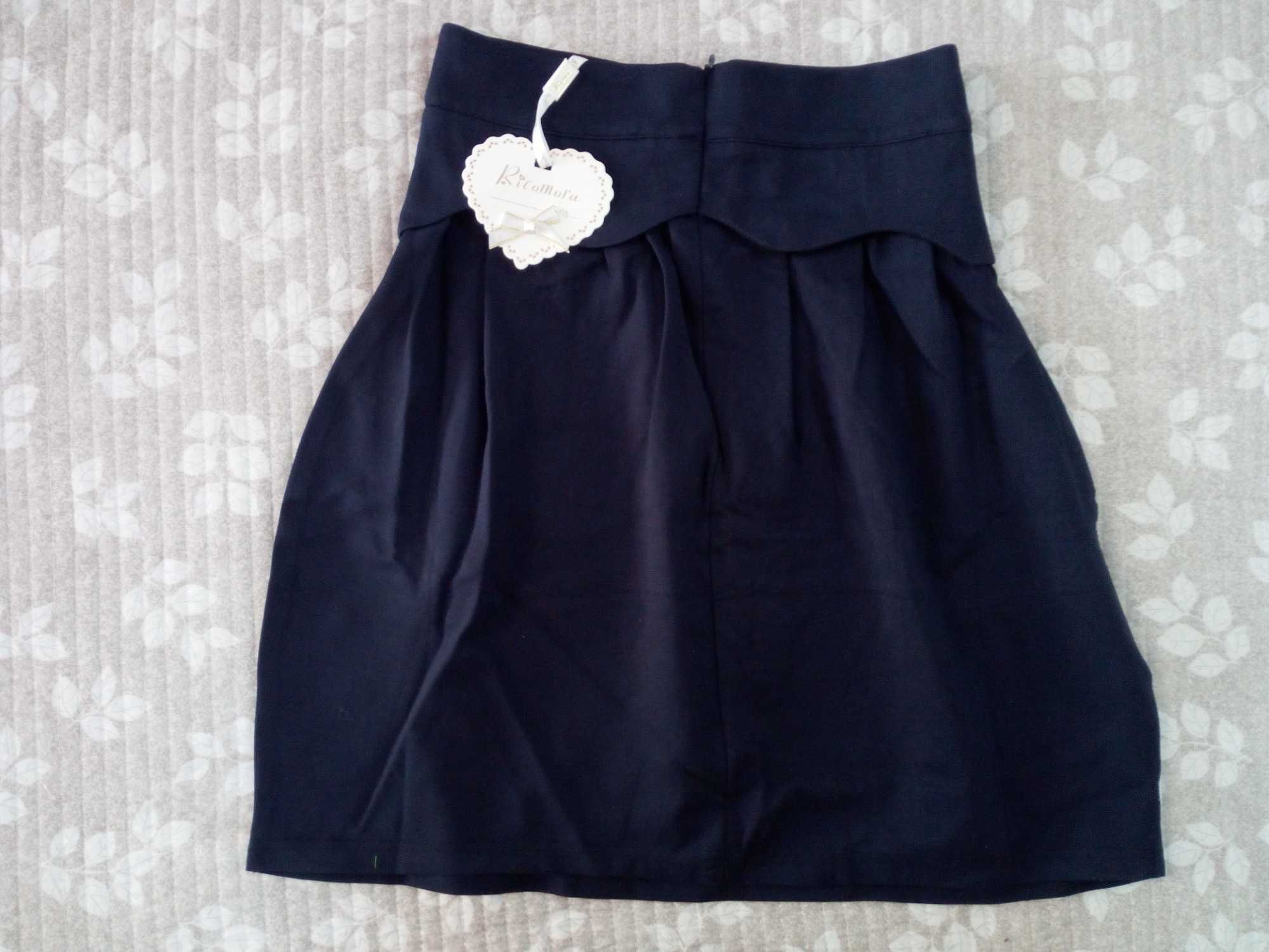 Продам юбку НОВАЯ (с этикеткой), размер 128-158, тёмно синего цвета,