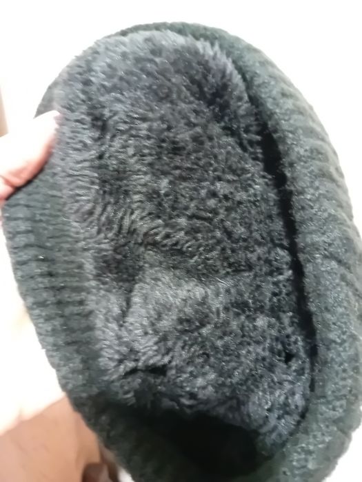 Топла шапка с перлички