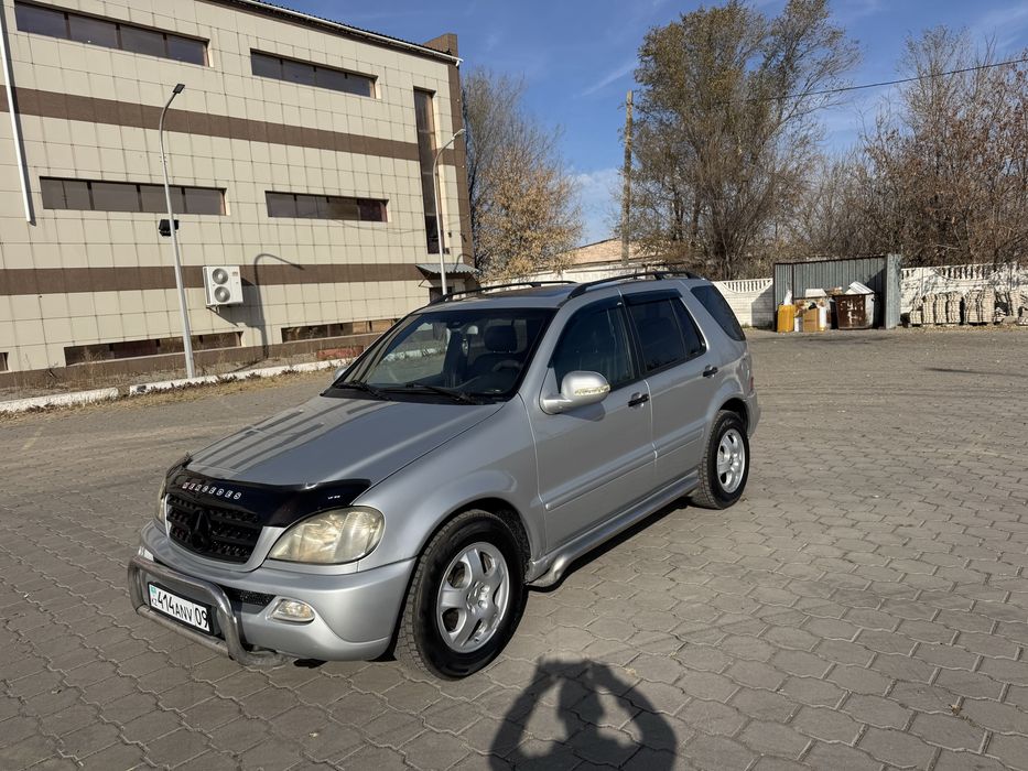 Мерседес МЛ 320 газ-бензин 2001 год
