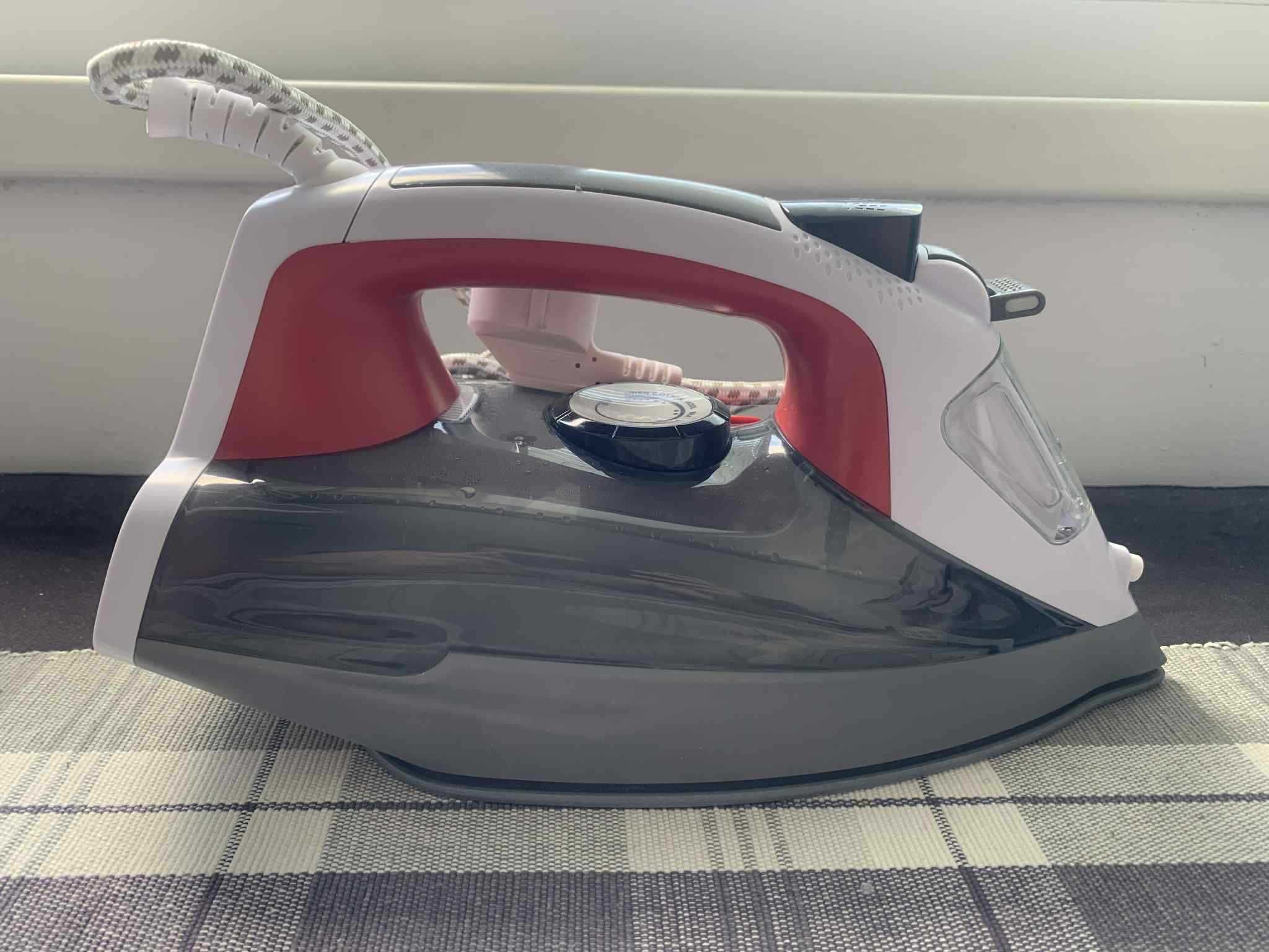 Ютия за гладене NEO - STEAM IRON (SI-2249)
