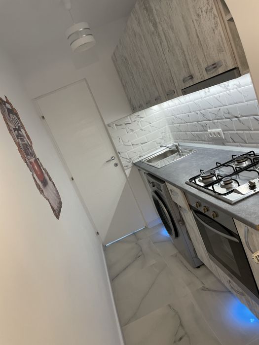 Inchiriez garsoniera