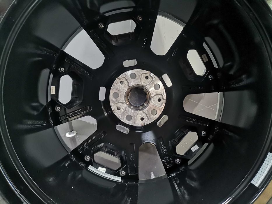 Като нови 22" Джанти BMW Style 922 M Red Label Гуми БМВ XM G09