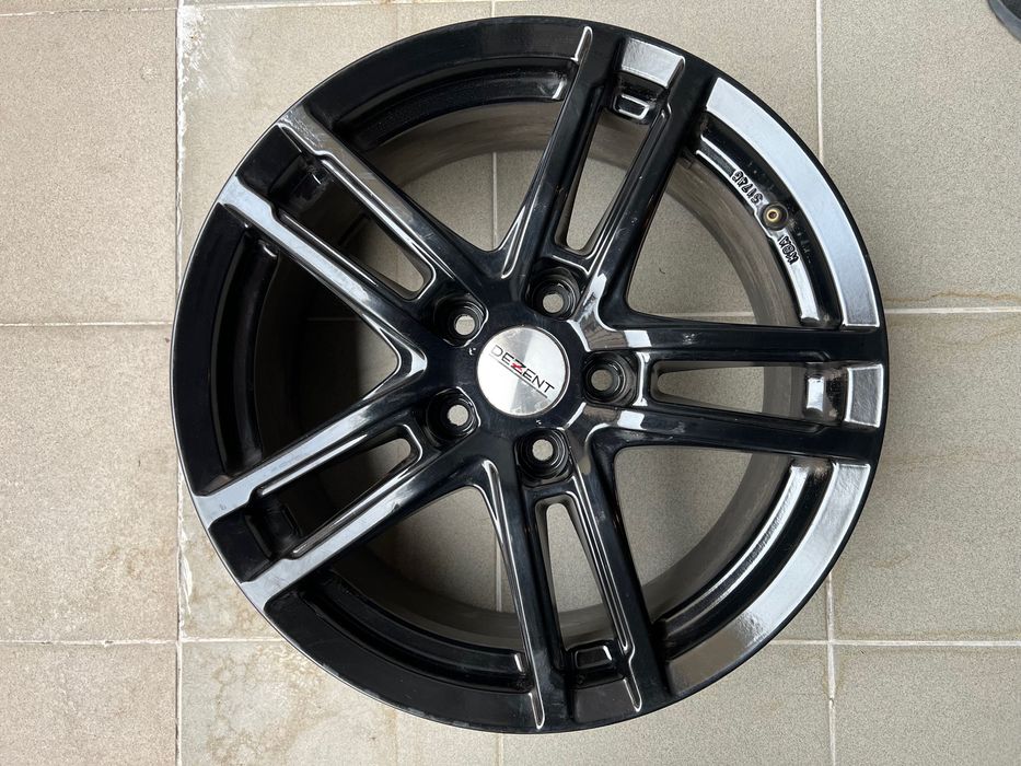 2 Jante Dezent R17 5x114.3 Negru lucios
