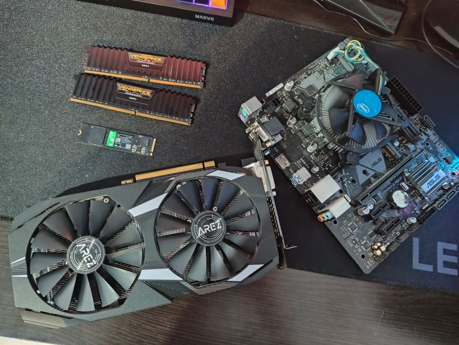 Vând set PC Placa de baza FULL CU COMPONENTE - detalii in descriere