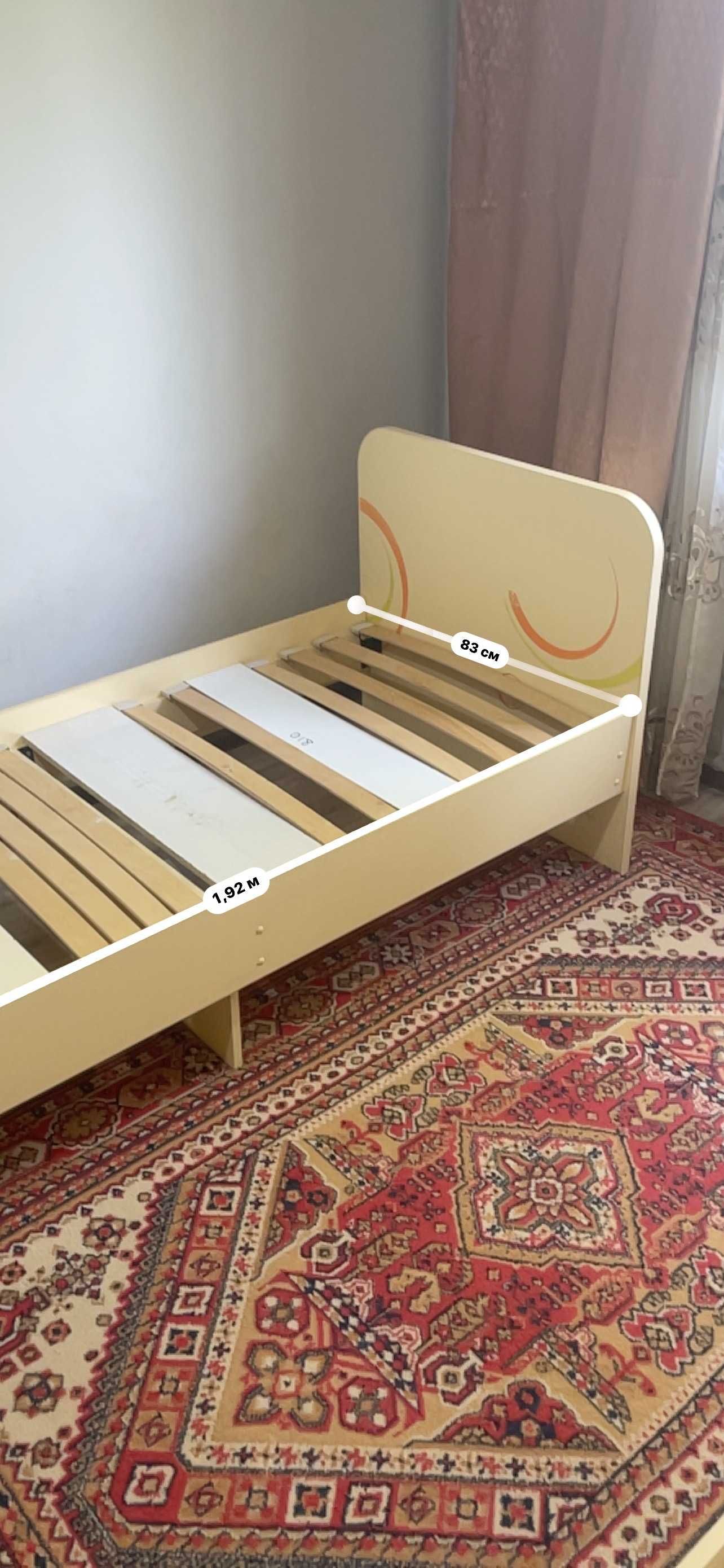 1-спальная кровать подростковая можно и для взрослых