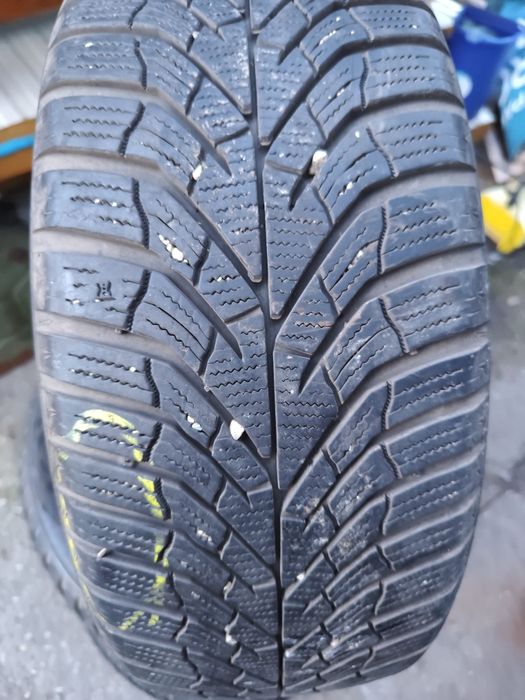 Anvelope 215 55 r17 iarna kumho