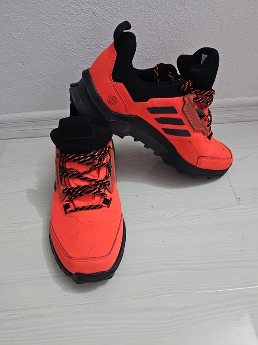 Adidasi  hiking Terrex