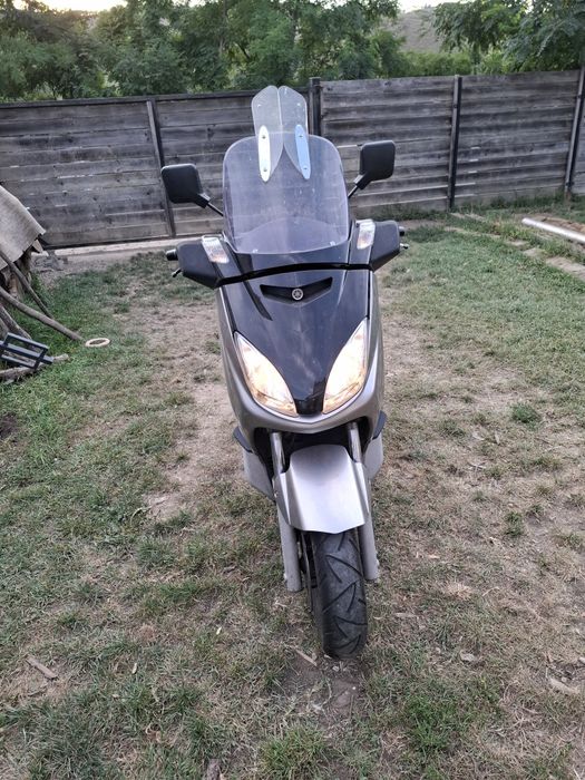 Yamaha  xmax 250