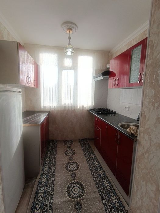 2 хонали уй сотилади микрорайонда 3 этаж