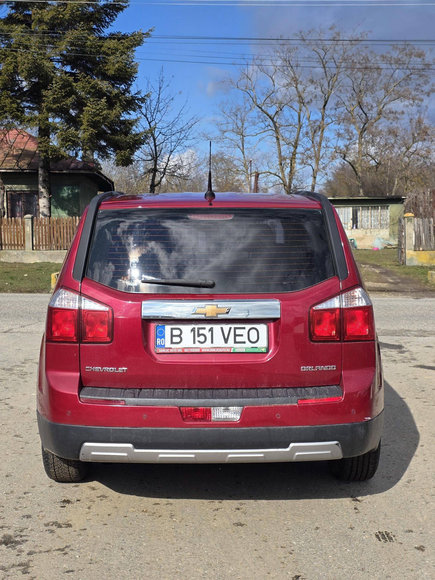 Vând Chevrolet Orlando
