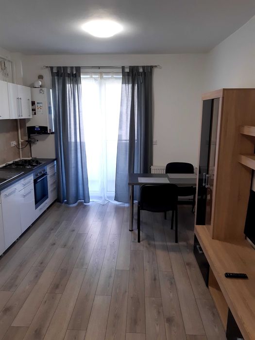 Inchiriez apartament cu 1 camera pe termen scurt