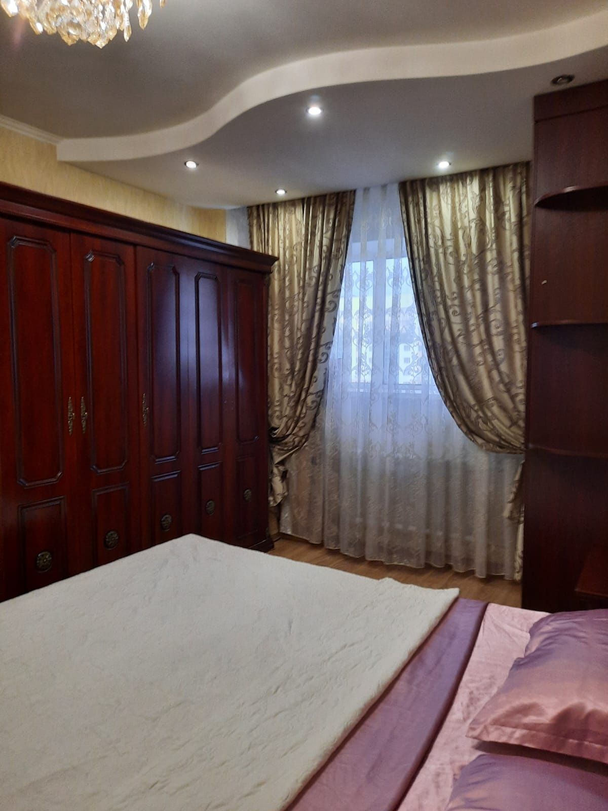 3-комнатная квартира посуточно рядом с Керуен Байтерек Абу-Даби