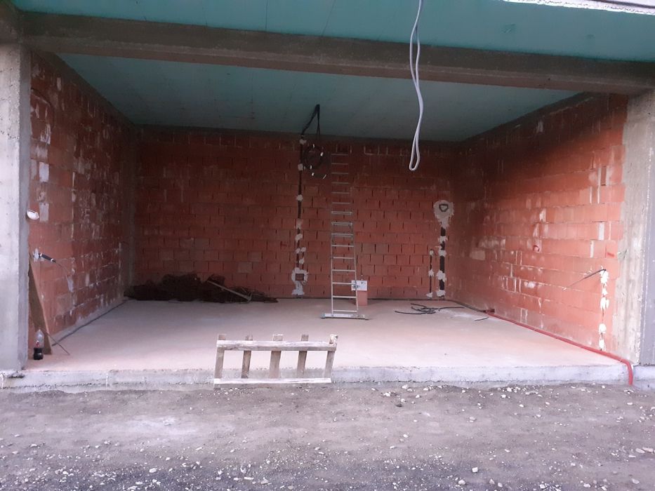 Electrician Autorizat cu o vechime de 26 anii