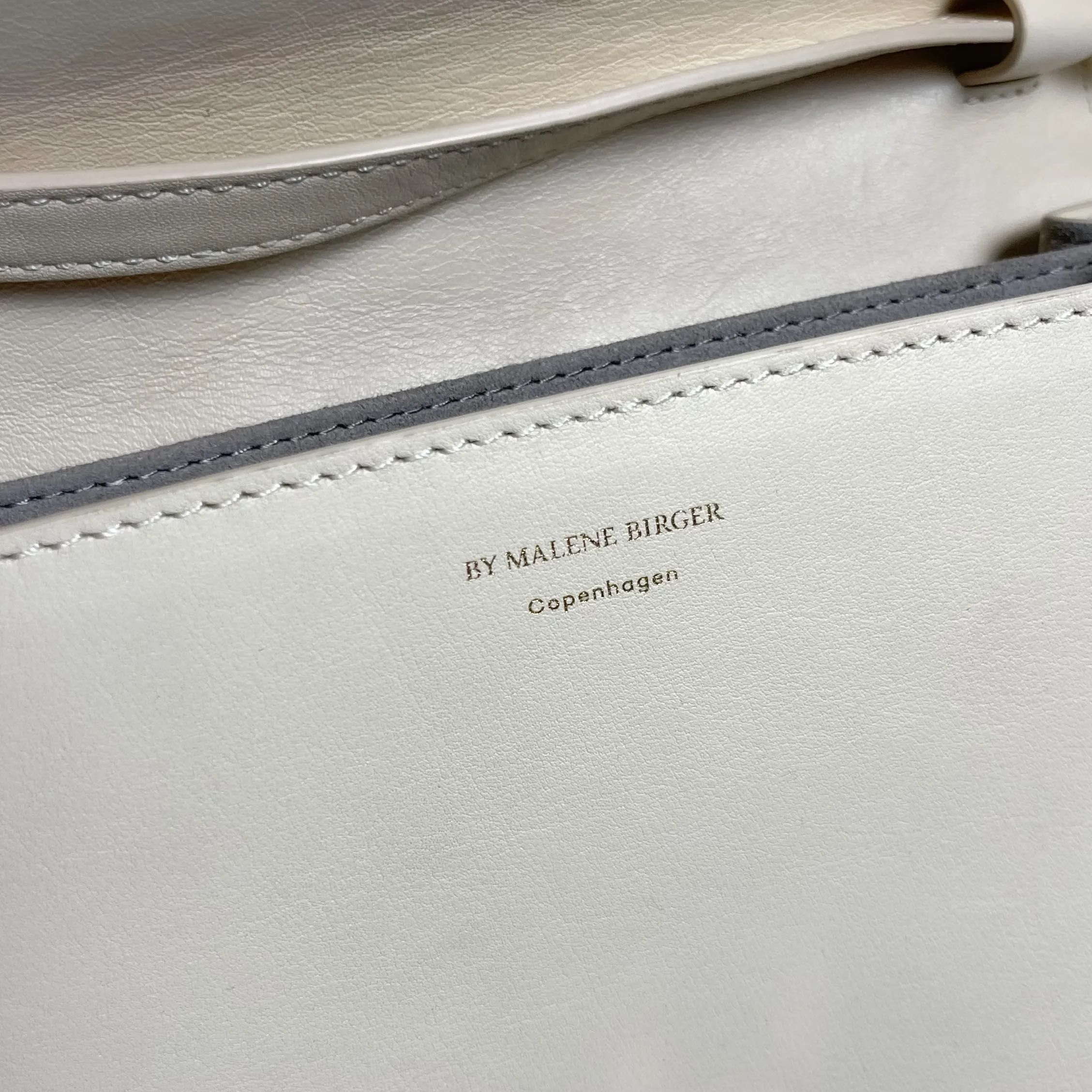 Чанта By Malene Birger Scooba Cow Leather Soft White Shoulder Bag