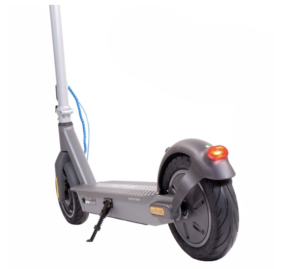 Trotineta electrica Motus Scooty 10 Gen4 Puterea motorului 350W