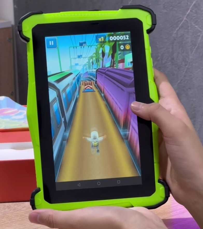 Smartkids Детский планшет 6/1 с игрушками комплектации