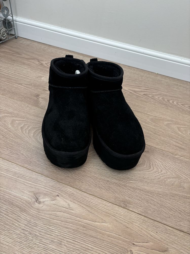 Оригинални UGG боти хит