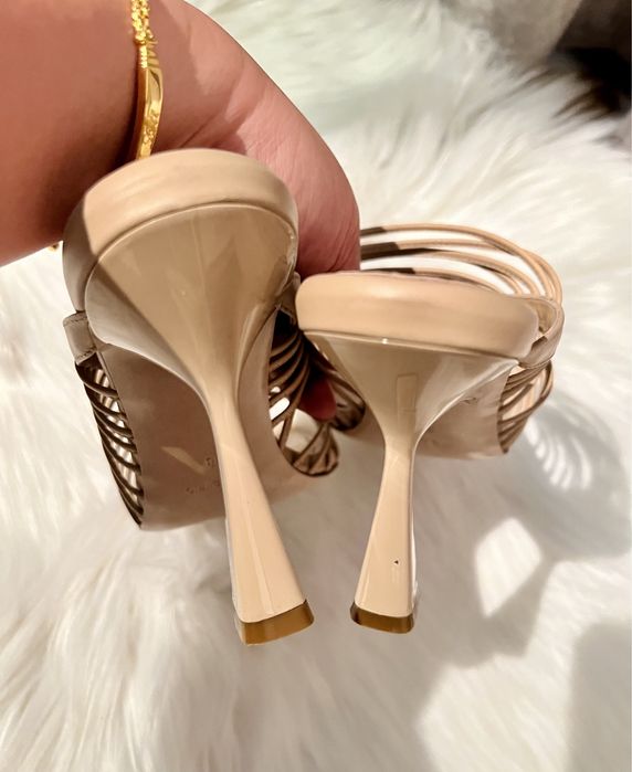 Sandals (Nude, Size 38)